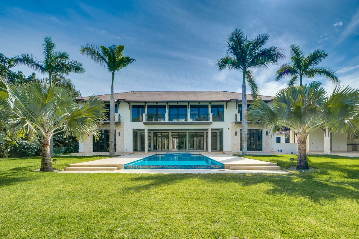 Pinecrest Real Estate