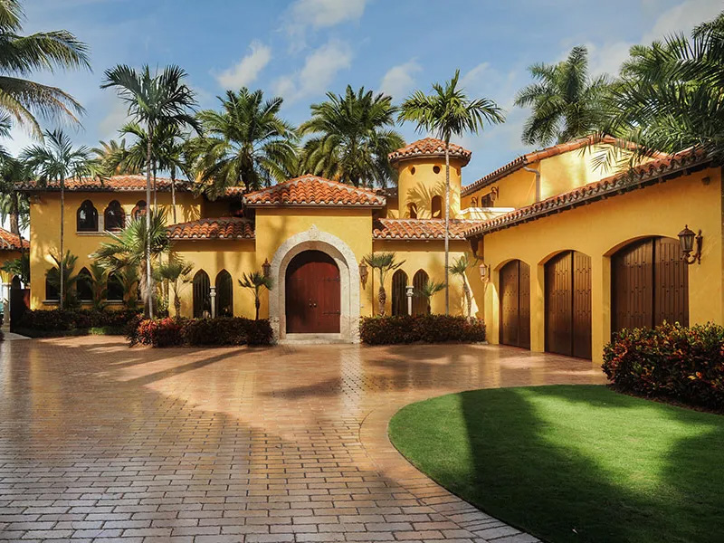 Sunset Island Real Estate