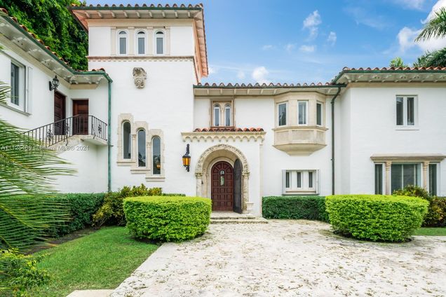 Vizcaya Bay Real Estate