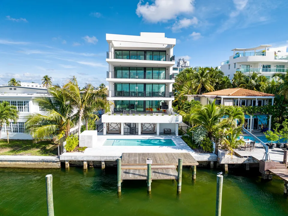 Normandy Isles Real Estate